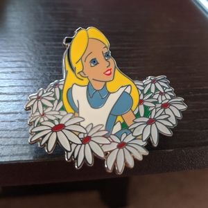 Disney Alice in Wonderland pin